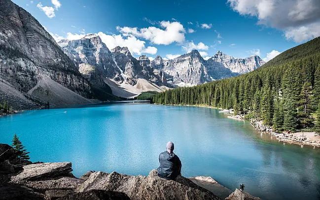 The Ultimate Guide to Exploring Canada - From Coast to Coast